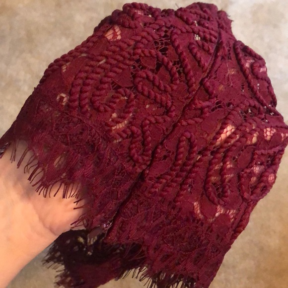 Burgundy Lace Crop Top NWT - Picture 3 of 4